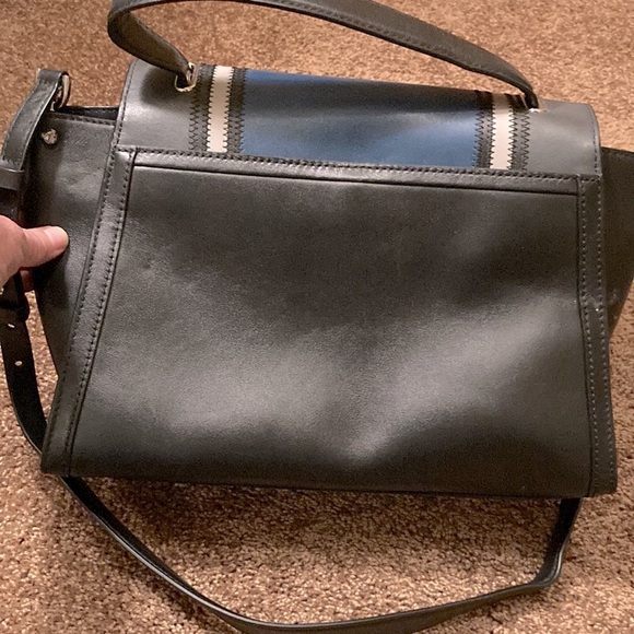 MICHAEL KORS SHOULDER BAG WITH HANDLE. SHARP LOOKING! Like new! - Picture 4 of 15